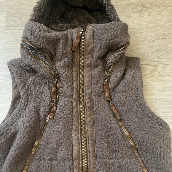 Kuhl Flight Vest - Picture 6 of 7